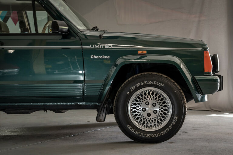 Jeep Cherokee 13