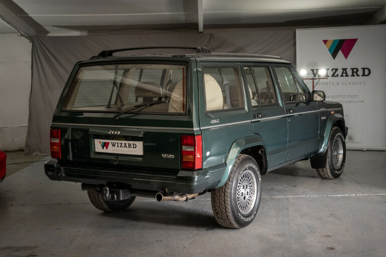 Jeep Cherokee 63