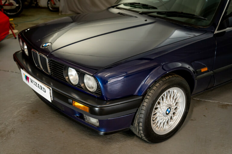 BMW 320i 94