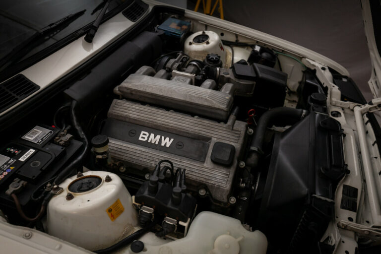 BMW E30 20