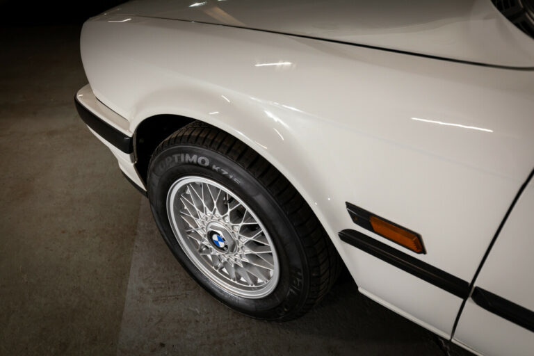 BMW E30 37