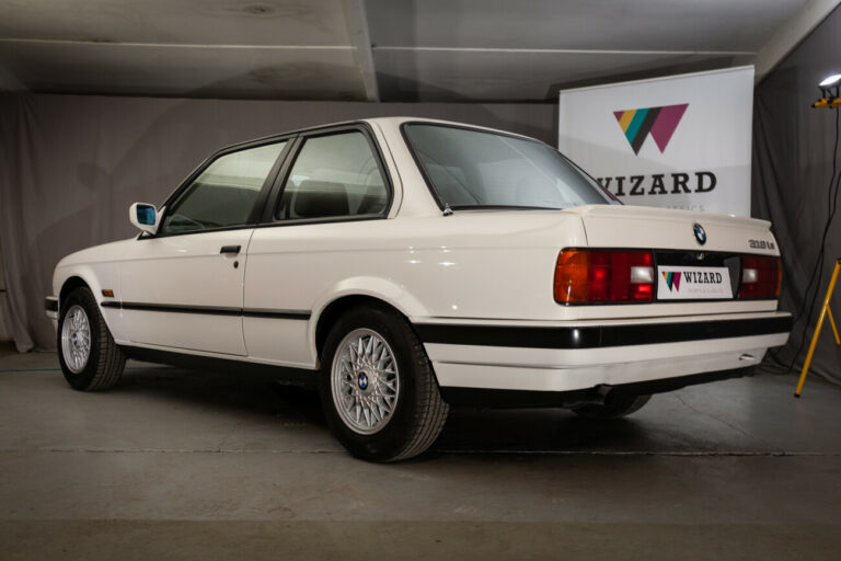 BMW E30 46
