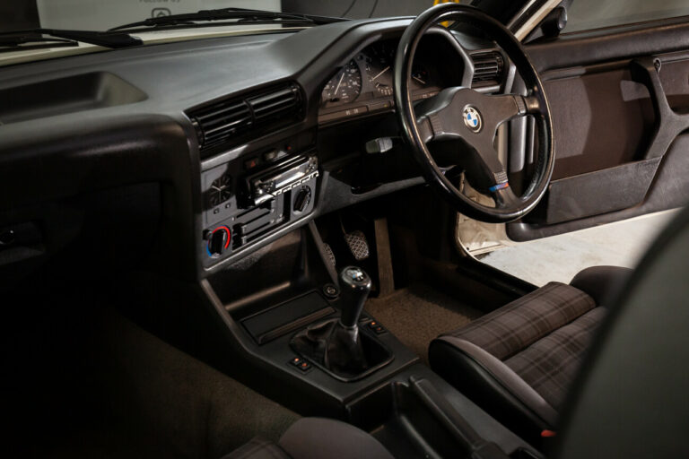 BMW E30 85