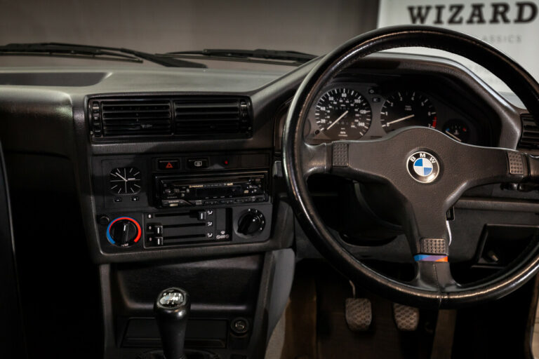 BMW E30 87